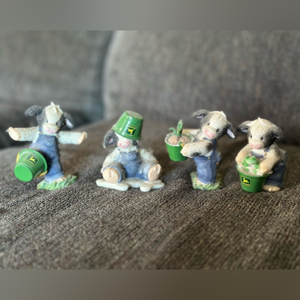 4pc John Deere / cow set